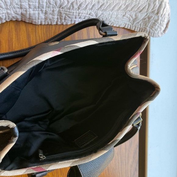 Burberry Black purse great condition like new color black - Picture 12 of 13